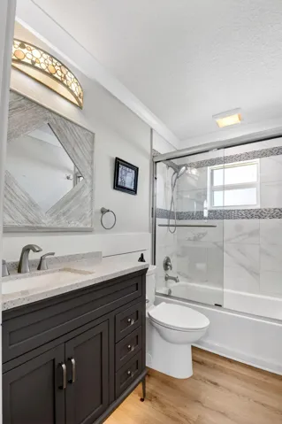 2nd Bathroom