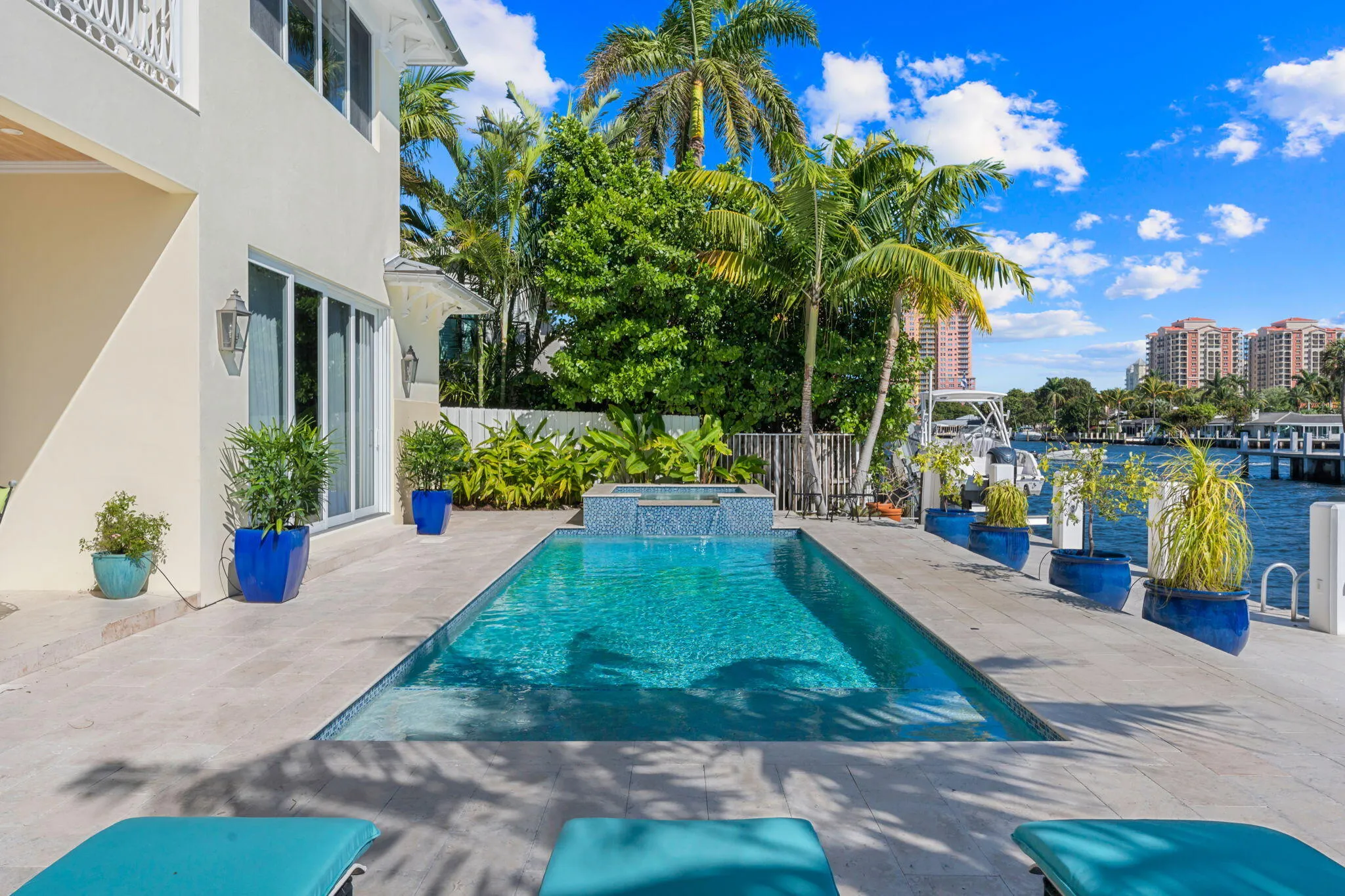 117-web-or-mls-2870 NE 24th Pl Fort Laud