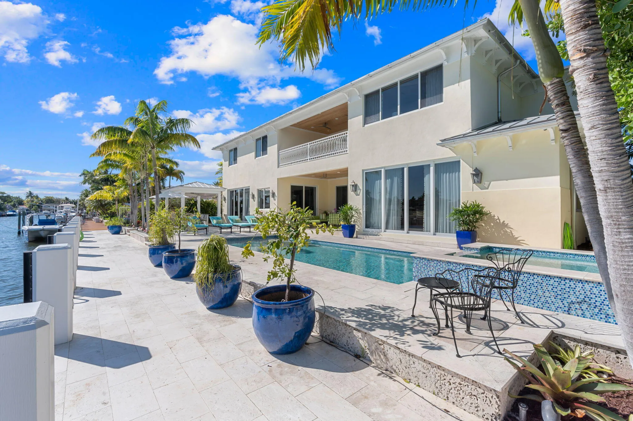 121-web-or-mls-2870 NE 24th Pl Fort Laud