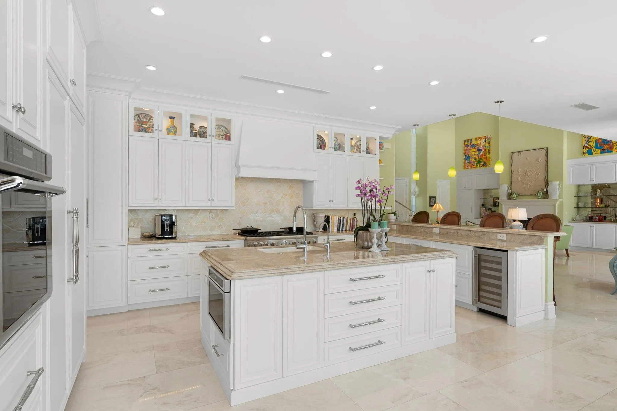 25-web-or-mls-2870 NE 24th Pl Fort Laude