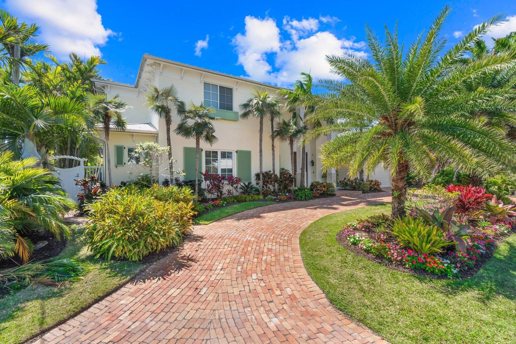 1-web-or-mls-2870 NE 24th Pl Fort Lauder