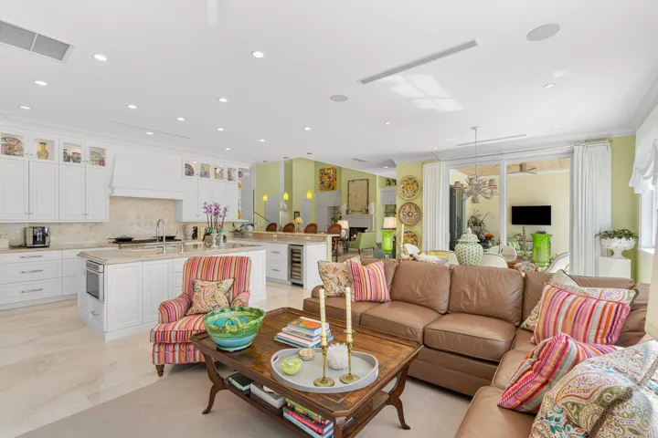 32-web-or-mls-2870 NE 24th Pl Fort Laude