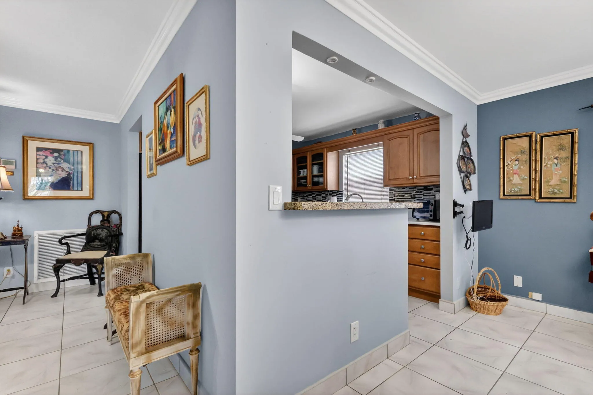 24-web-or-mls-F14A4590