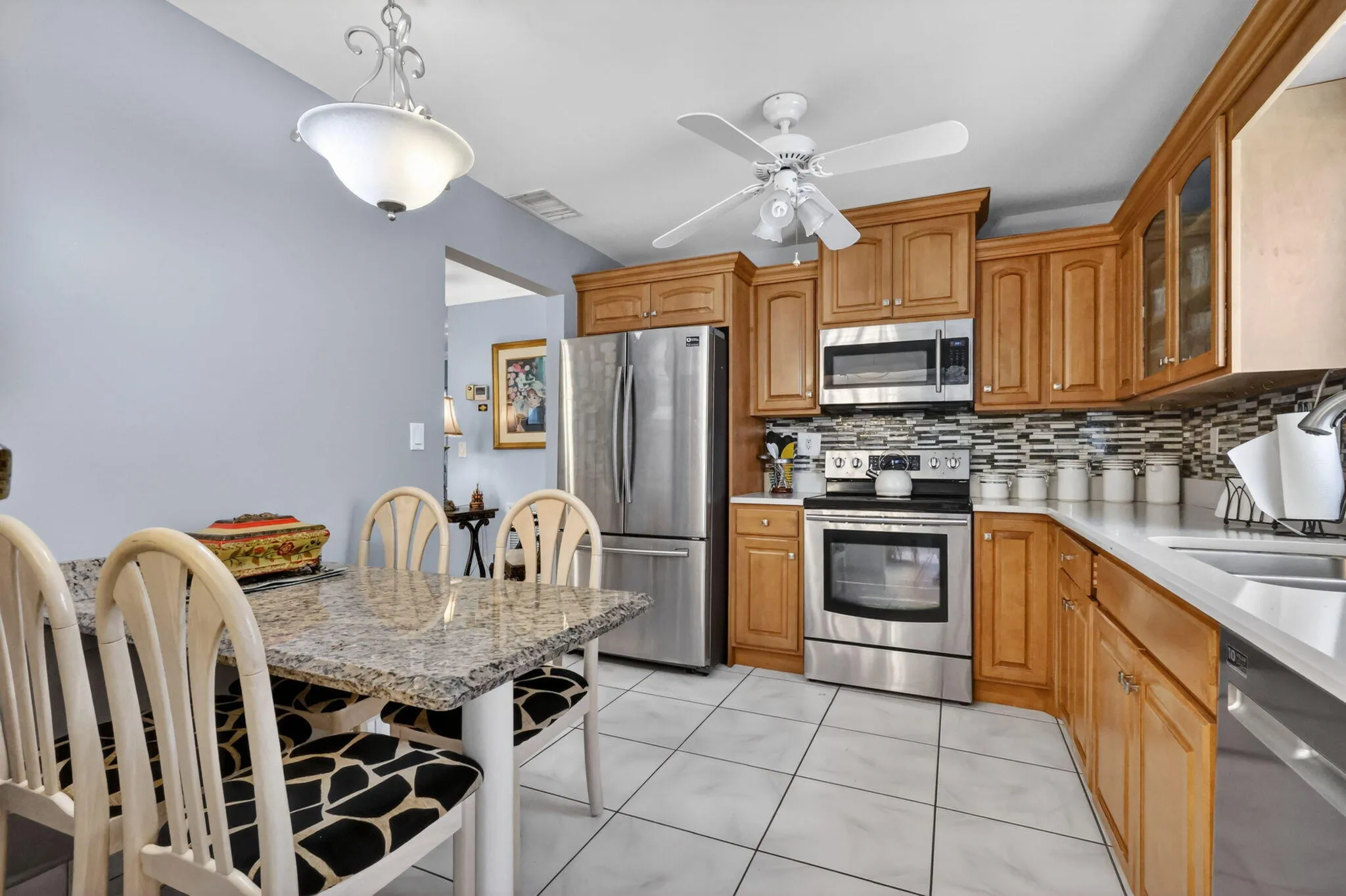 21-web-or-mls-F14A4574