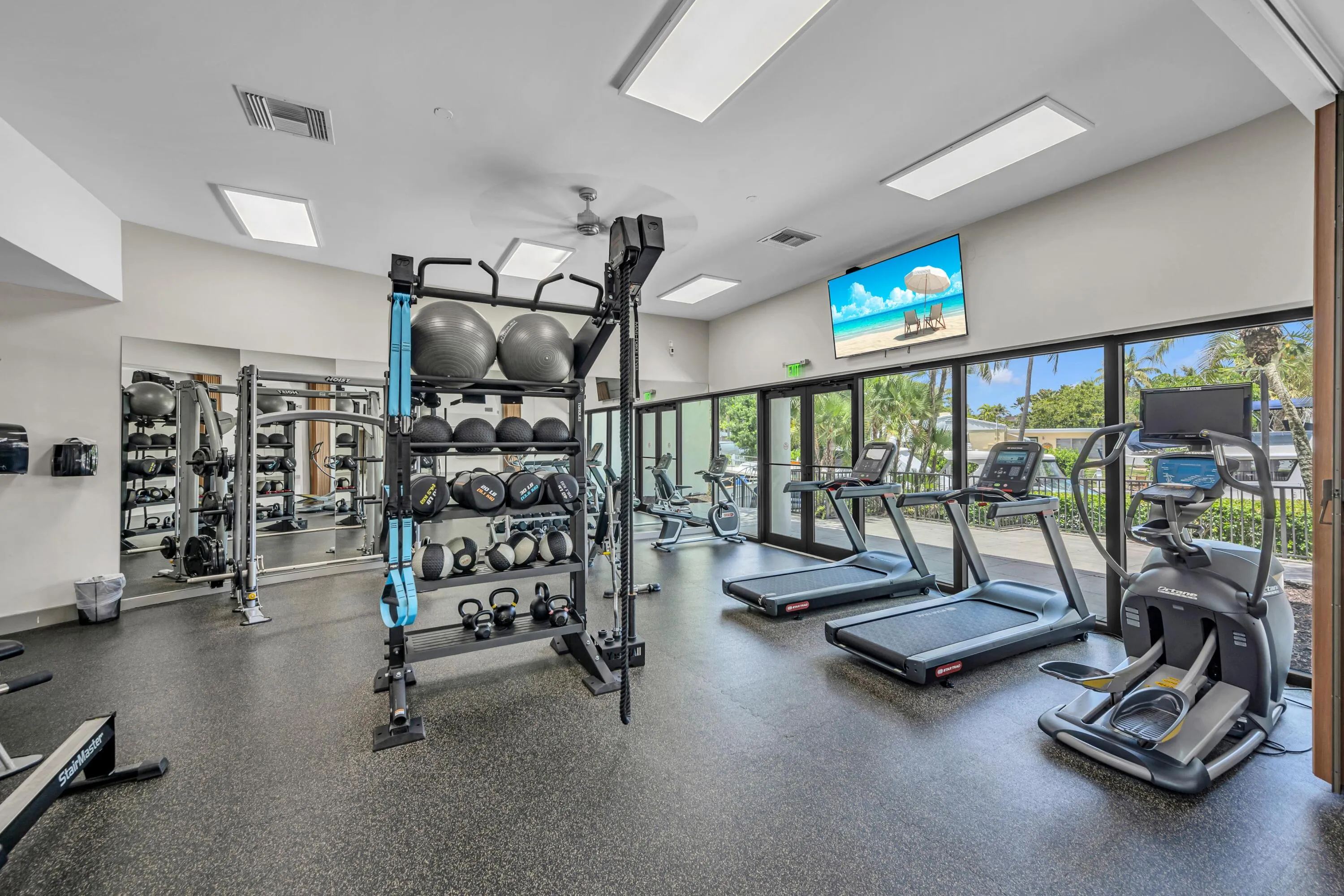 1000 RIVER REACH DR #505-42