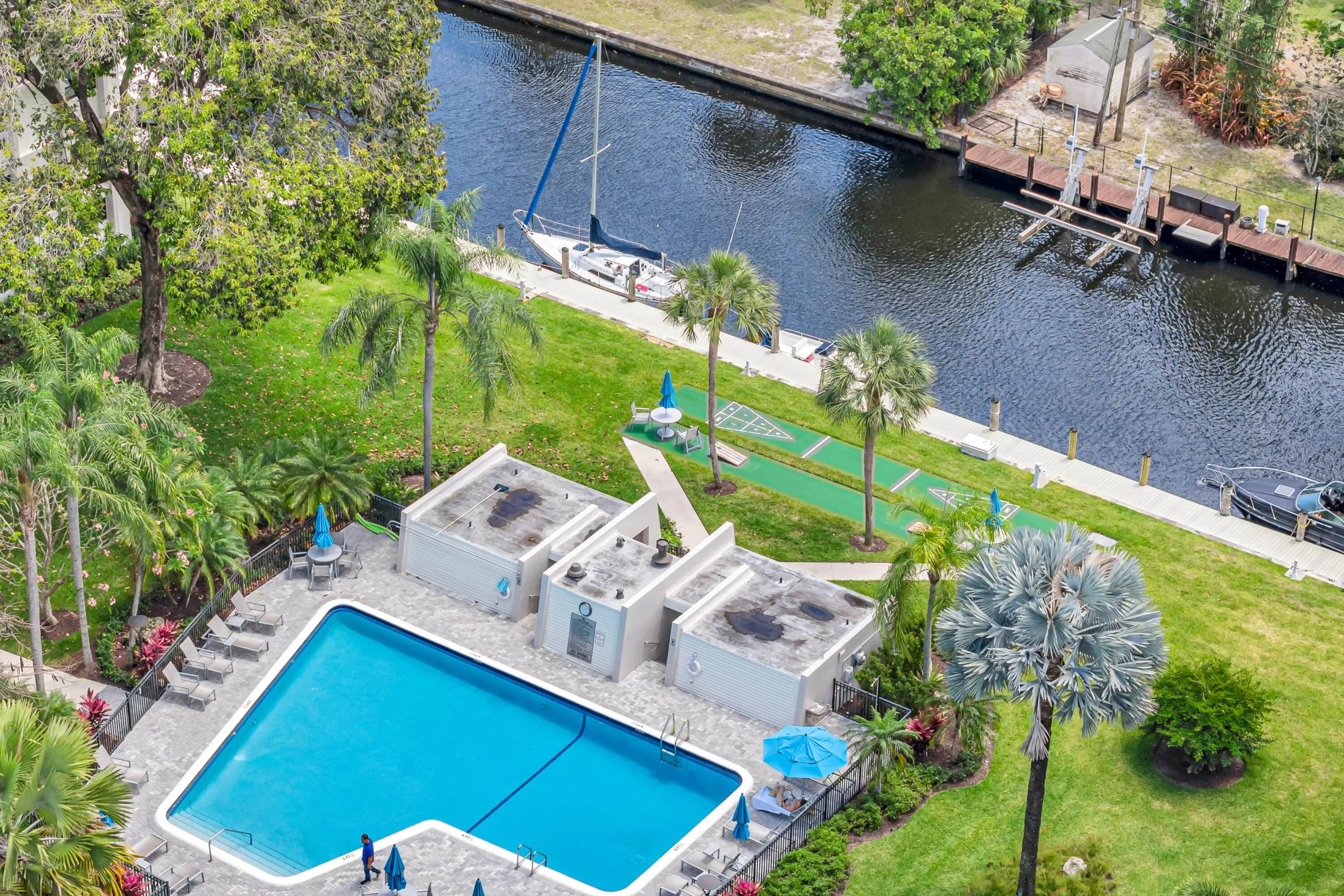 1000 RIVER REACH DR #505-44