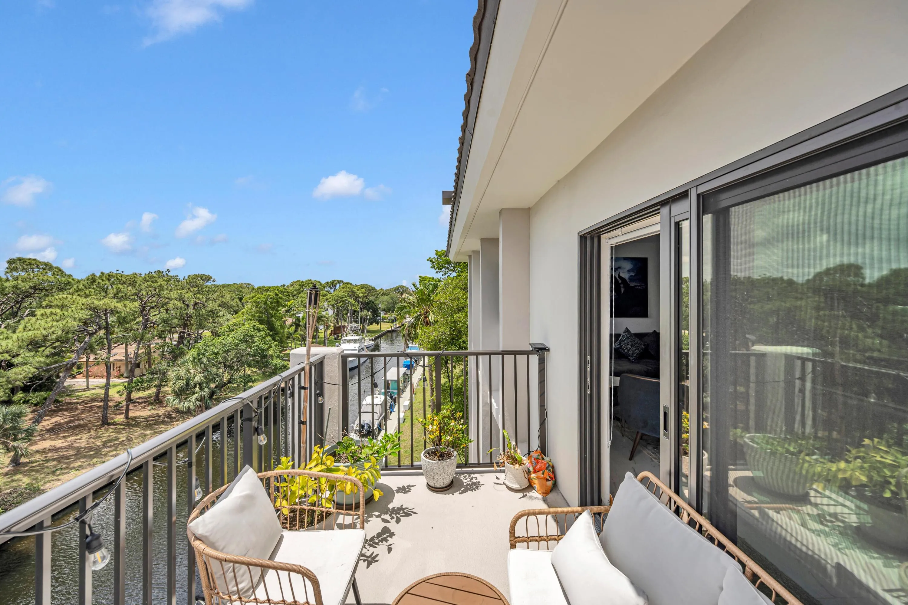 1000 RIVER REACH DR #505-10