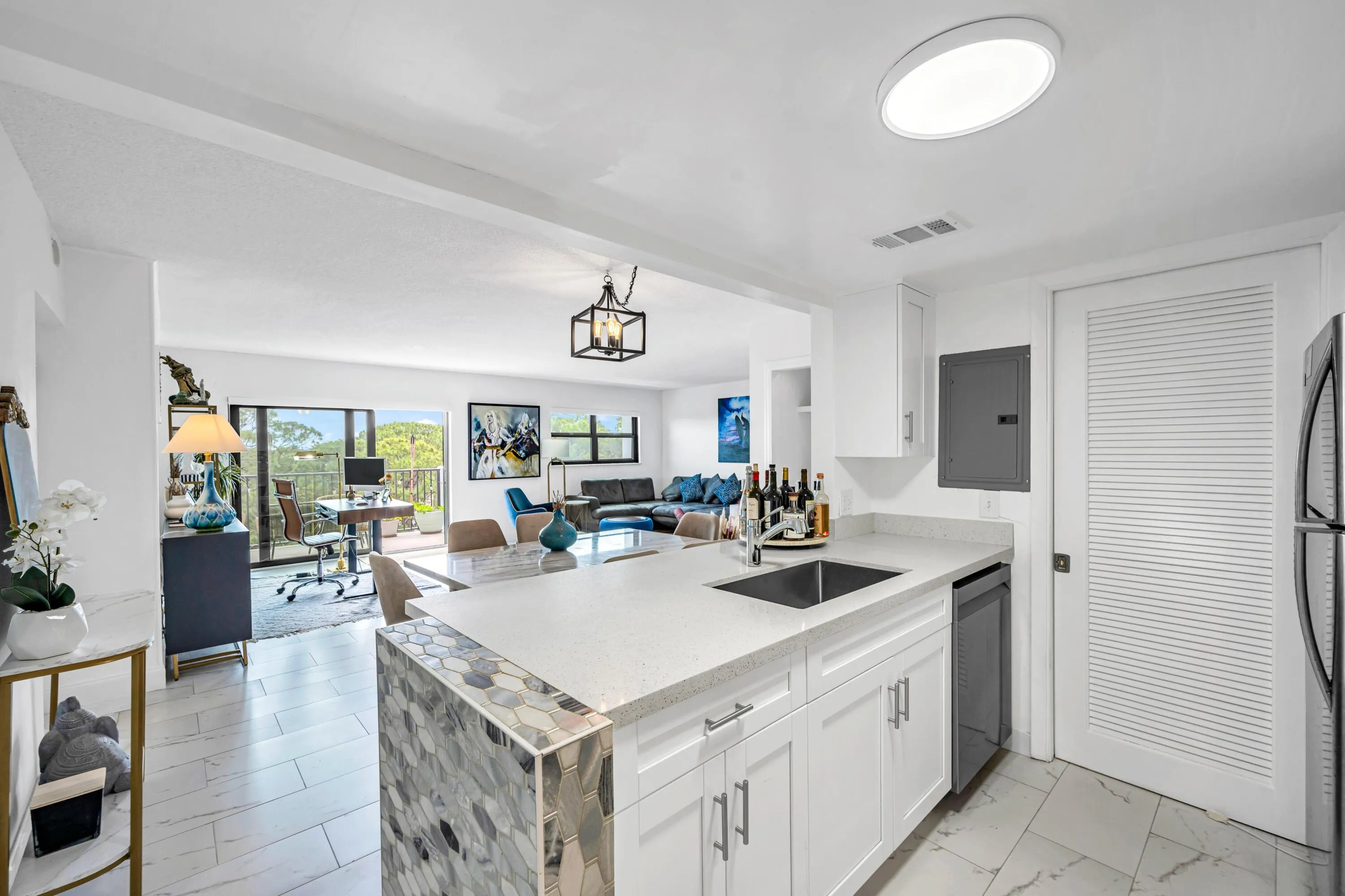 1000 RIVER REACH DR #505-22