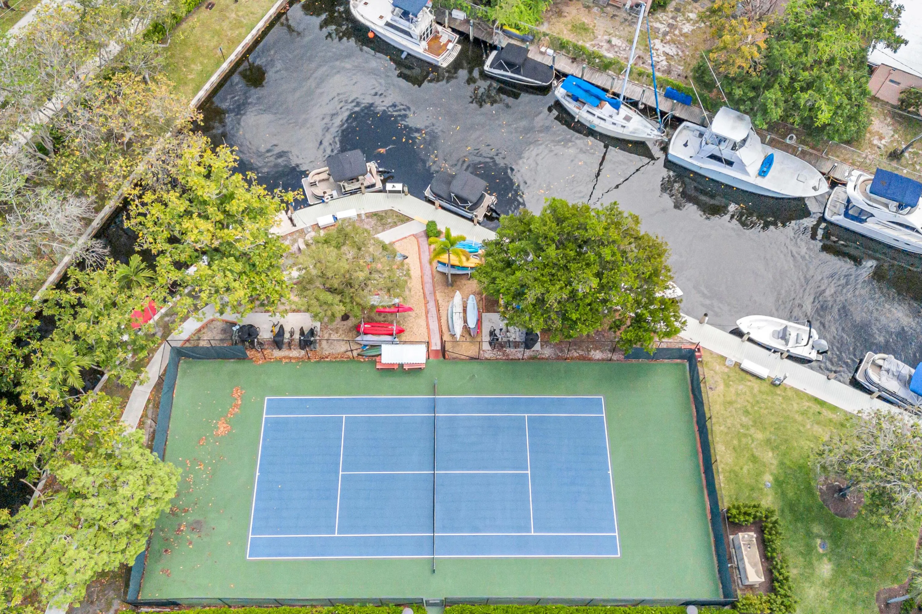 1000 RIVER REACH DR #505-52