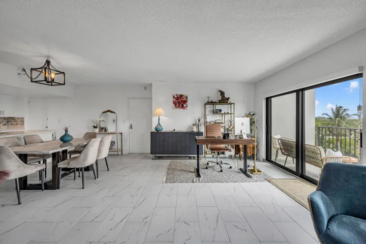 1000 RIVER REACH DR #505-8