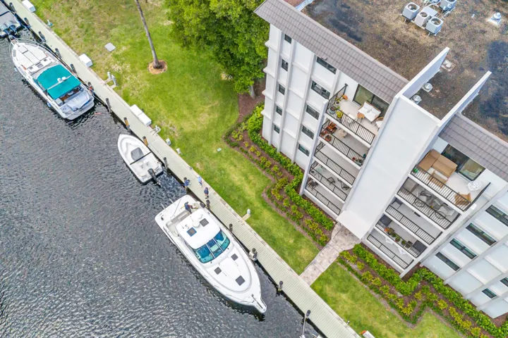 1000 RIVER REACH DR #505-49