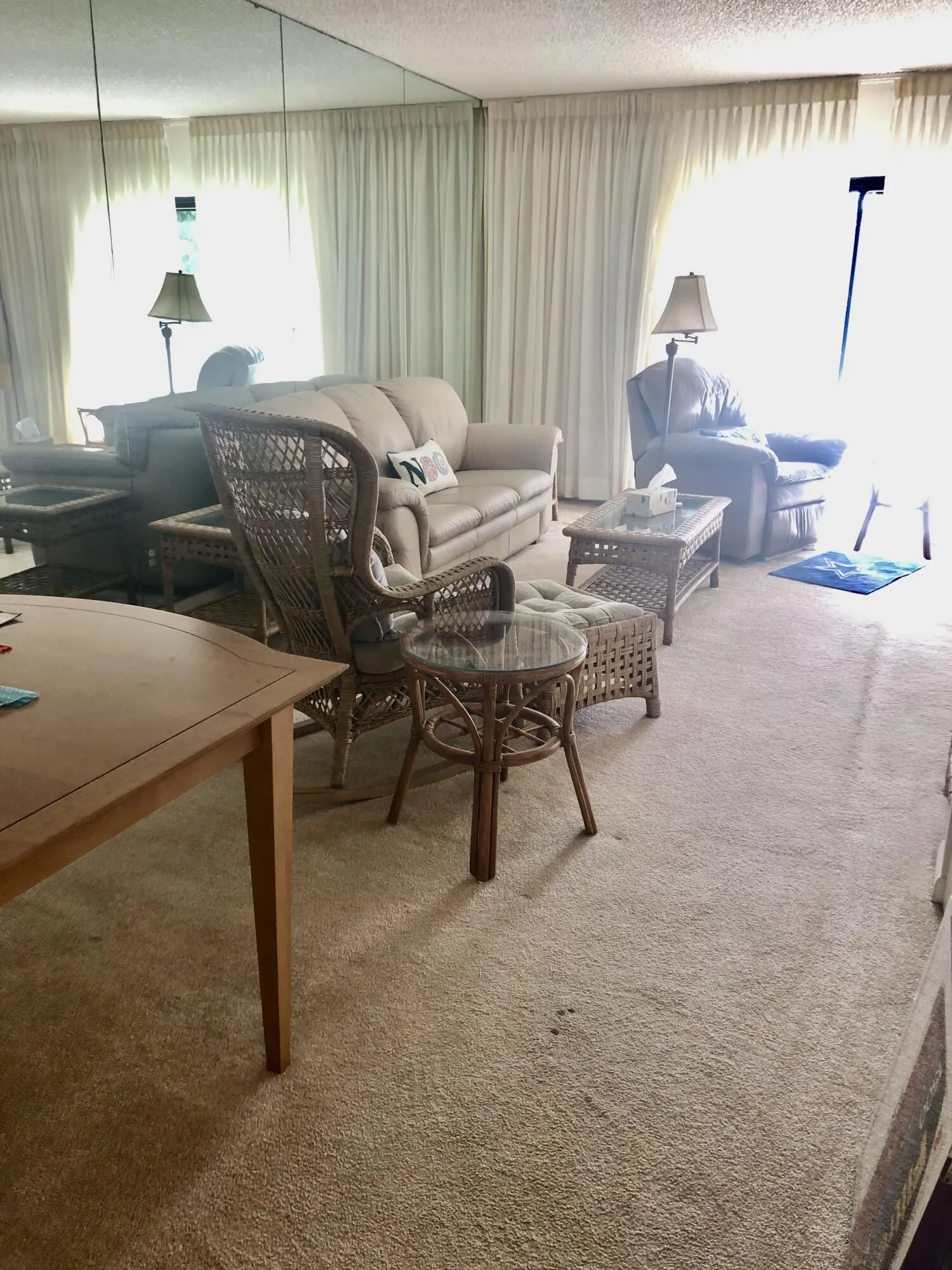 Living Rm Area