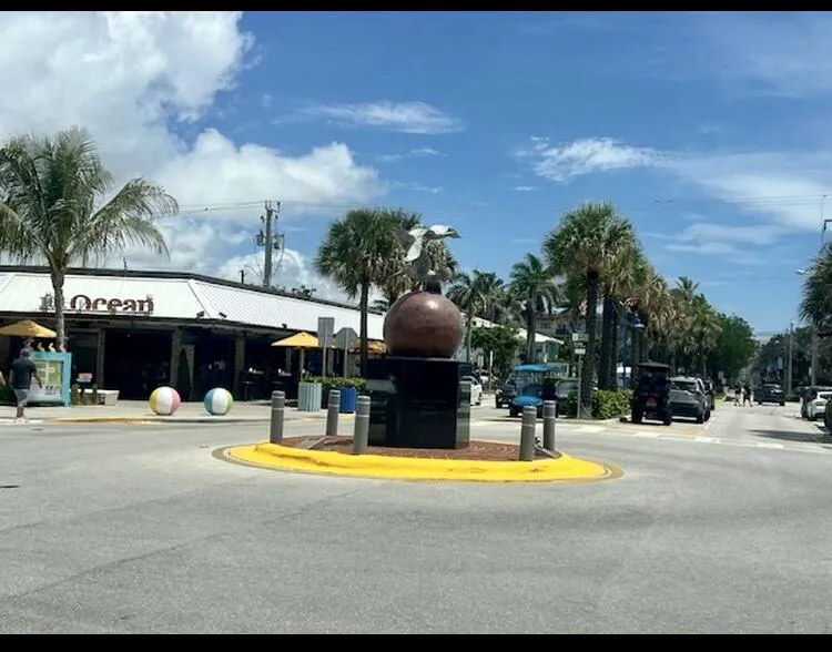 Shopping and Restaurants