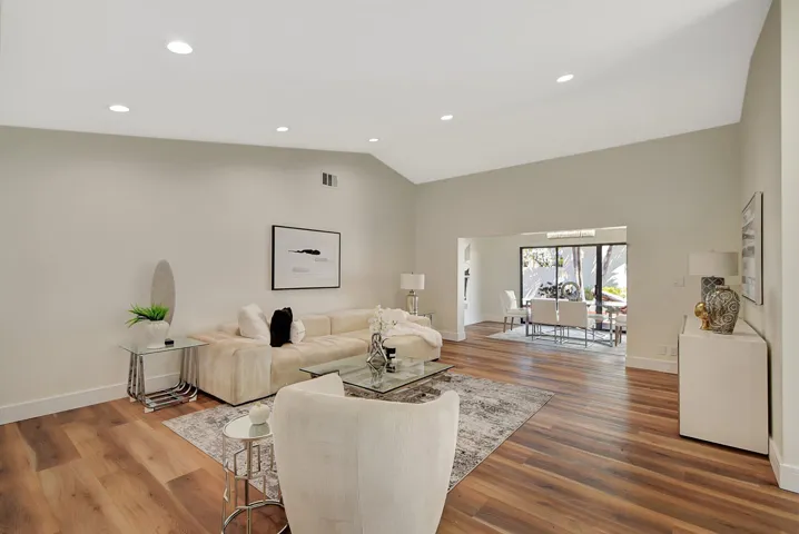 21440 Campo Allegro Drive