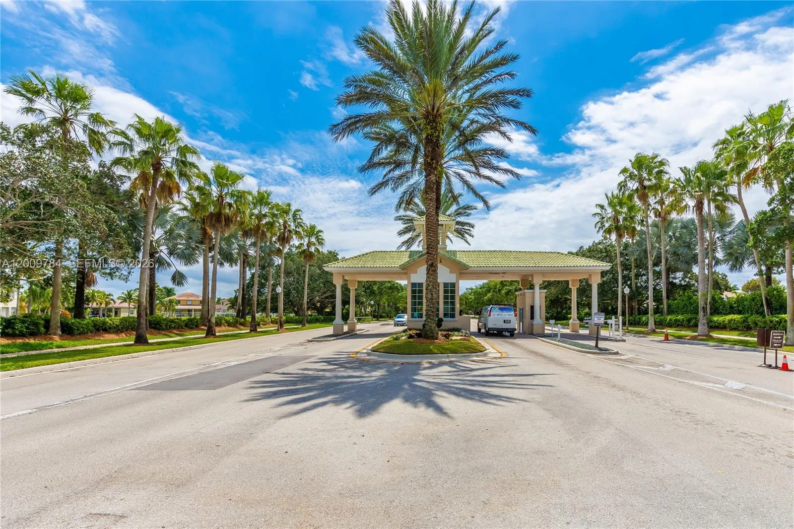 Gated coGREAT club house with pools, water slides, kid's pool, mini golf, playground, soccer field, basketball court, baseball cage, roller hockey court and more!mmunity