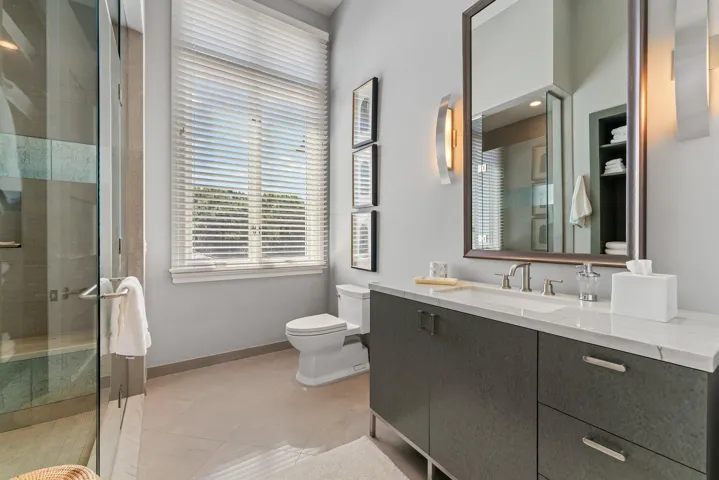 2nd FL Guest Bath