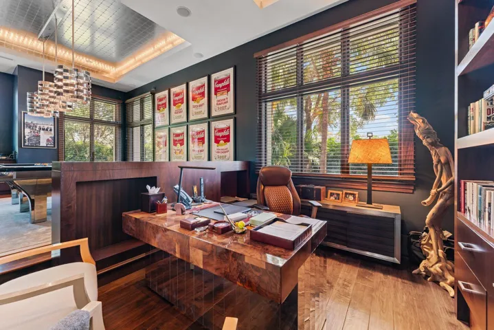 Desk Area in Club Room