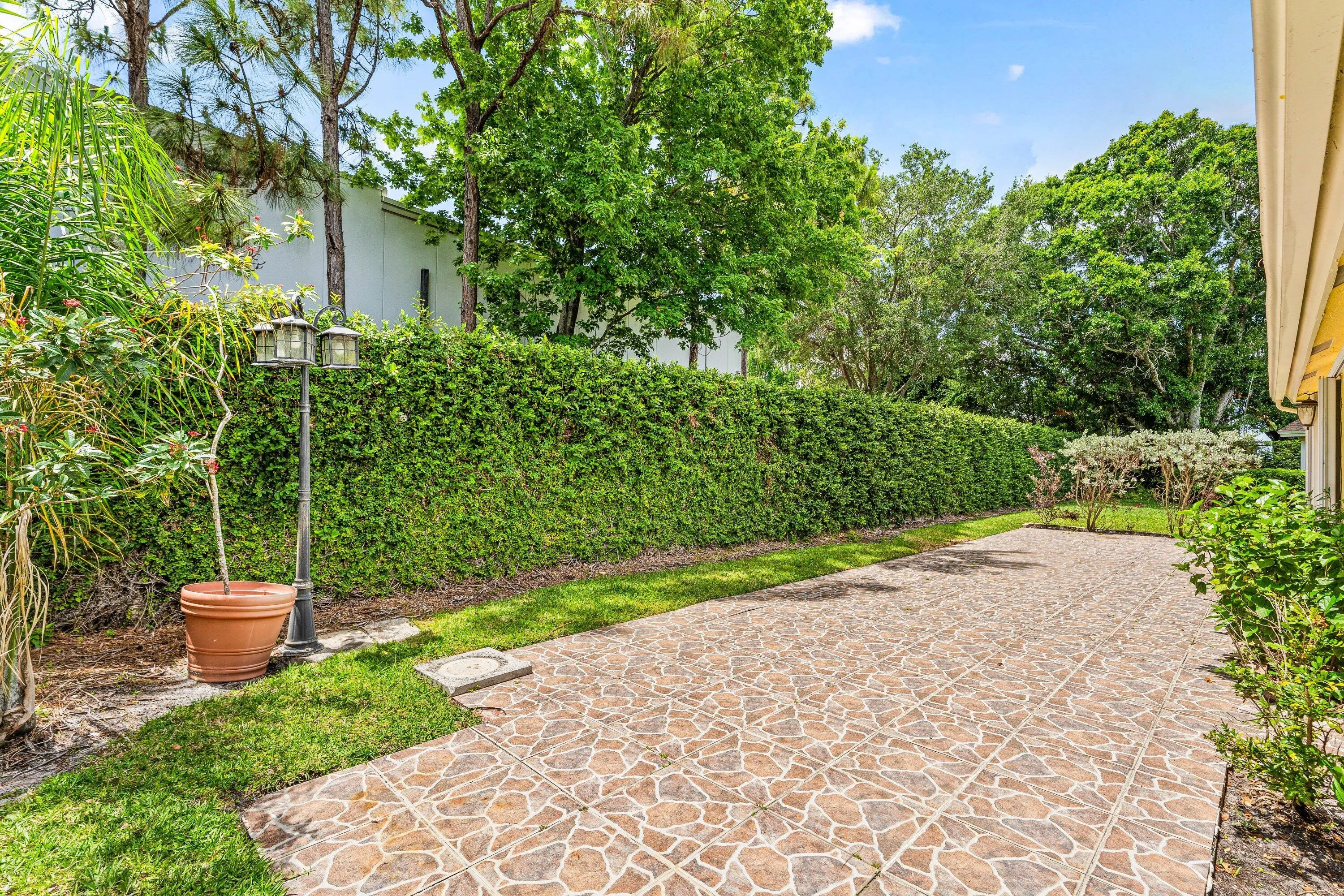 Property photo 25