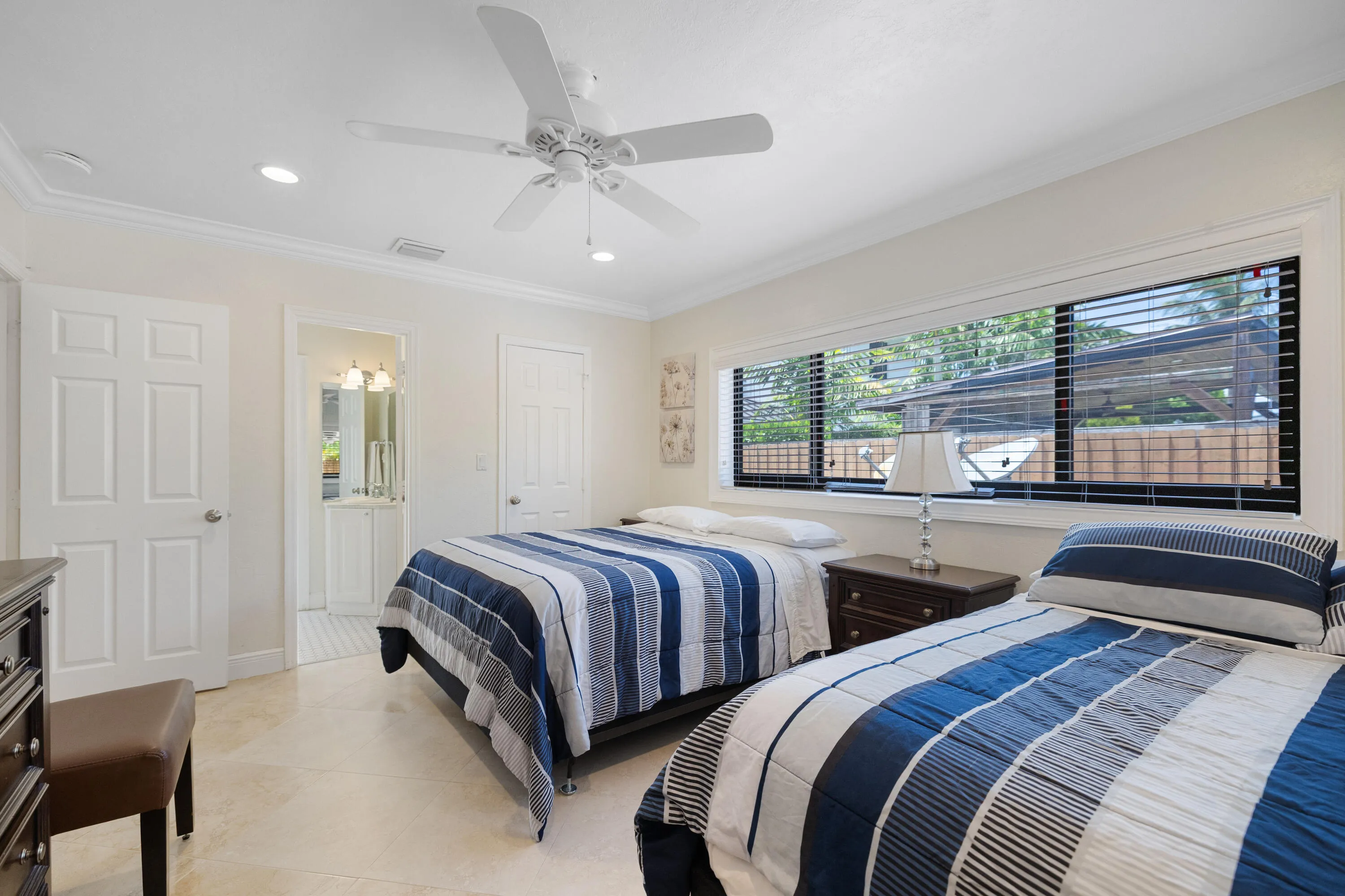 3211 Seaward Drive -13