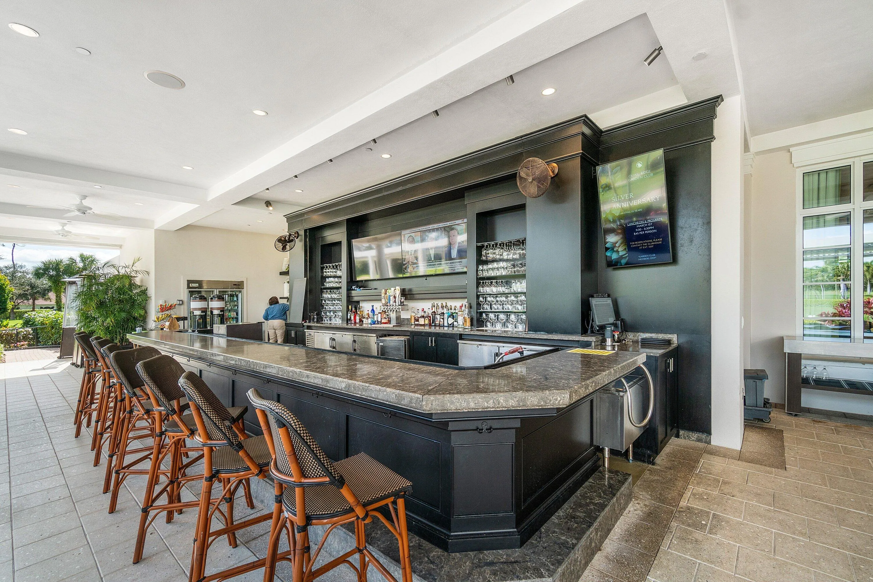 Outdoor Bar