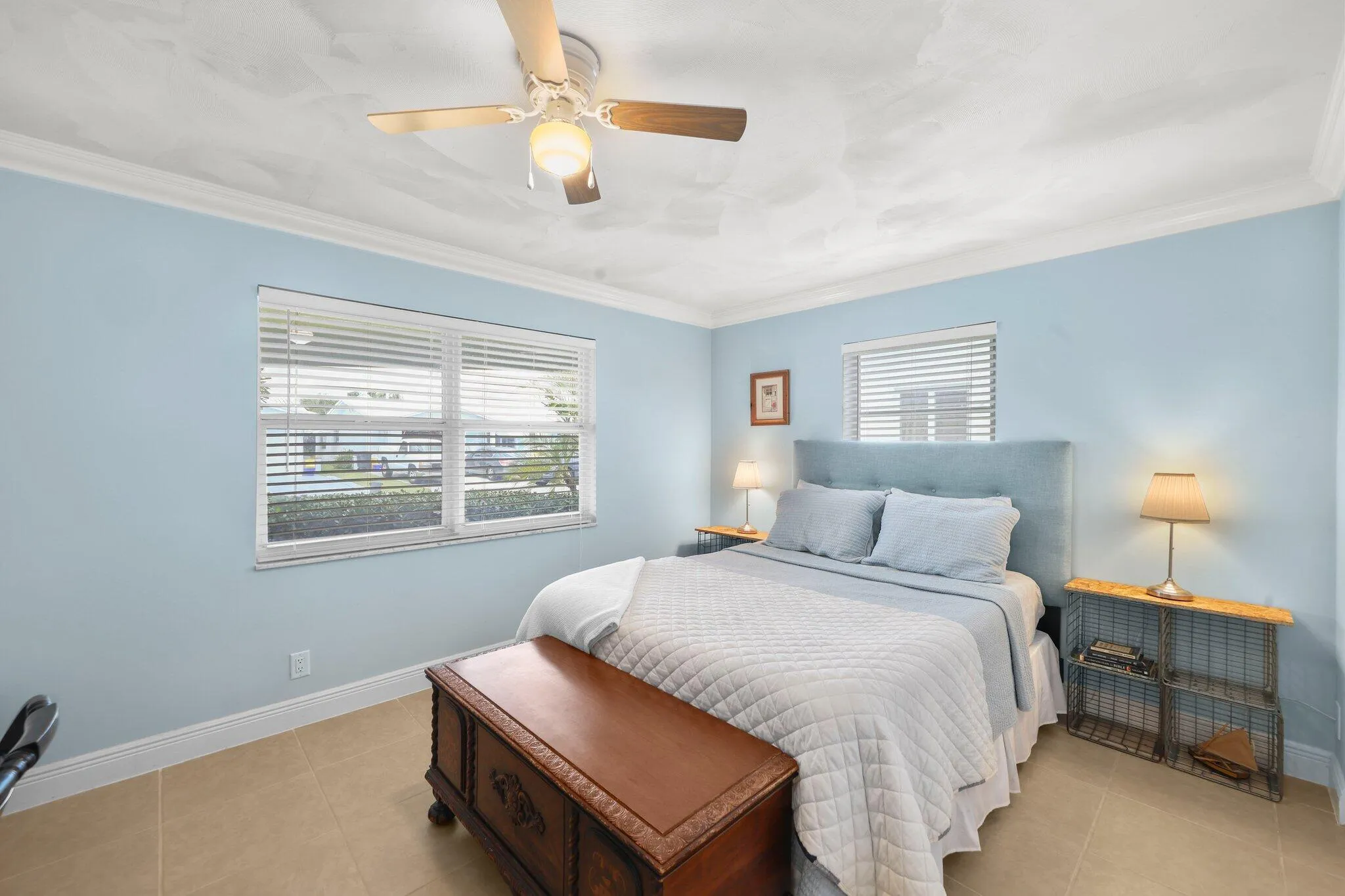2114 Southwest 13th Pl - 16.jpg-SMALL