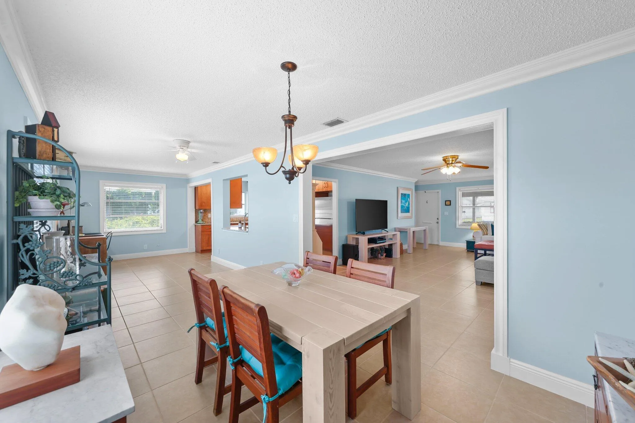 2114 Southwest 13th Pl - 25.jpg-SMALL