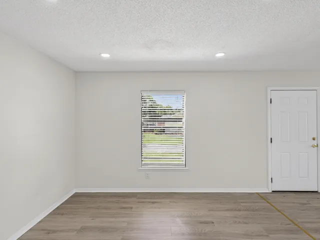1373 32nd Ave (10 of 31)
