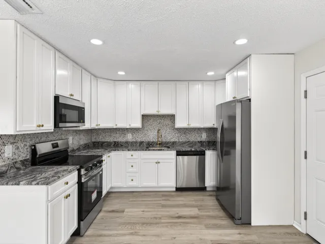 1373 32nd Ave (8 of 31)
