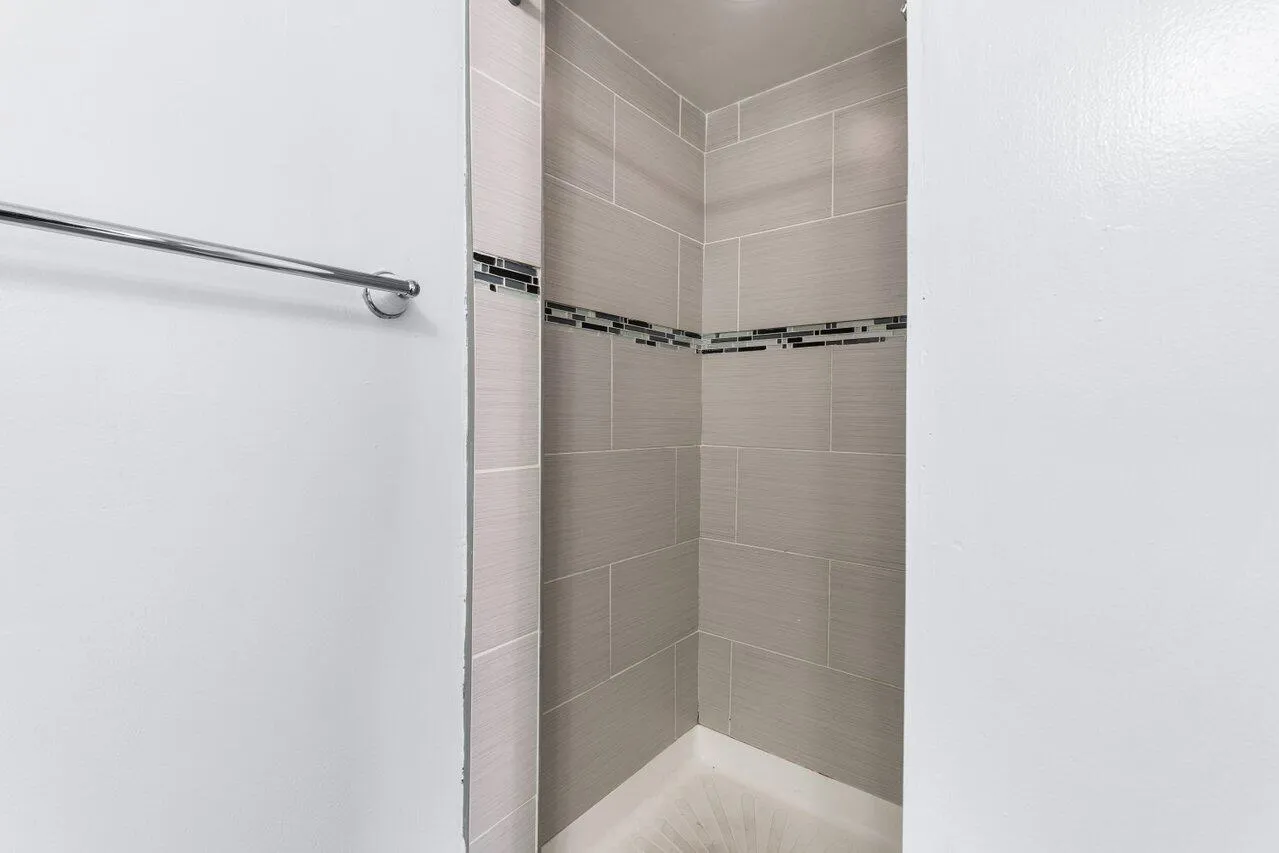 021-1833Northwest94thAvenue-CoralSprings