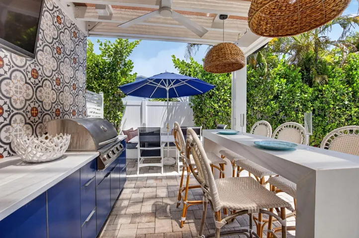 Summer Kitchen