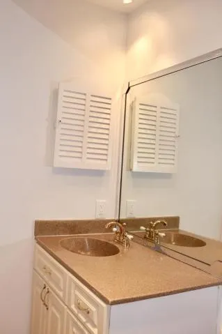 9 Burning Tree - Master Bath 2
