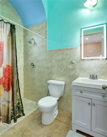 Studio apartment in main house