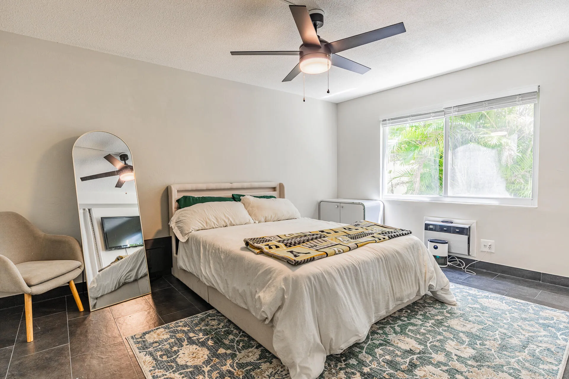 1308BayviewDr-13