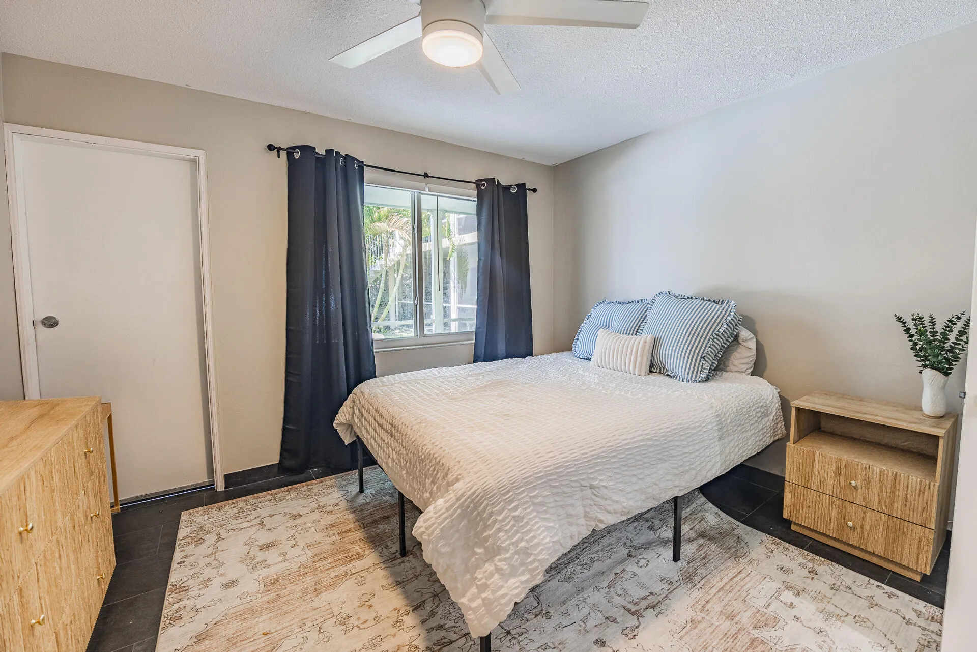 1308BayviewDr-8