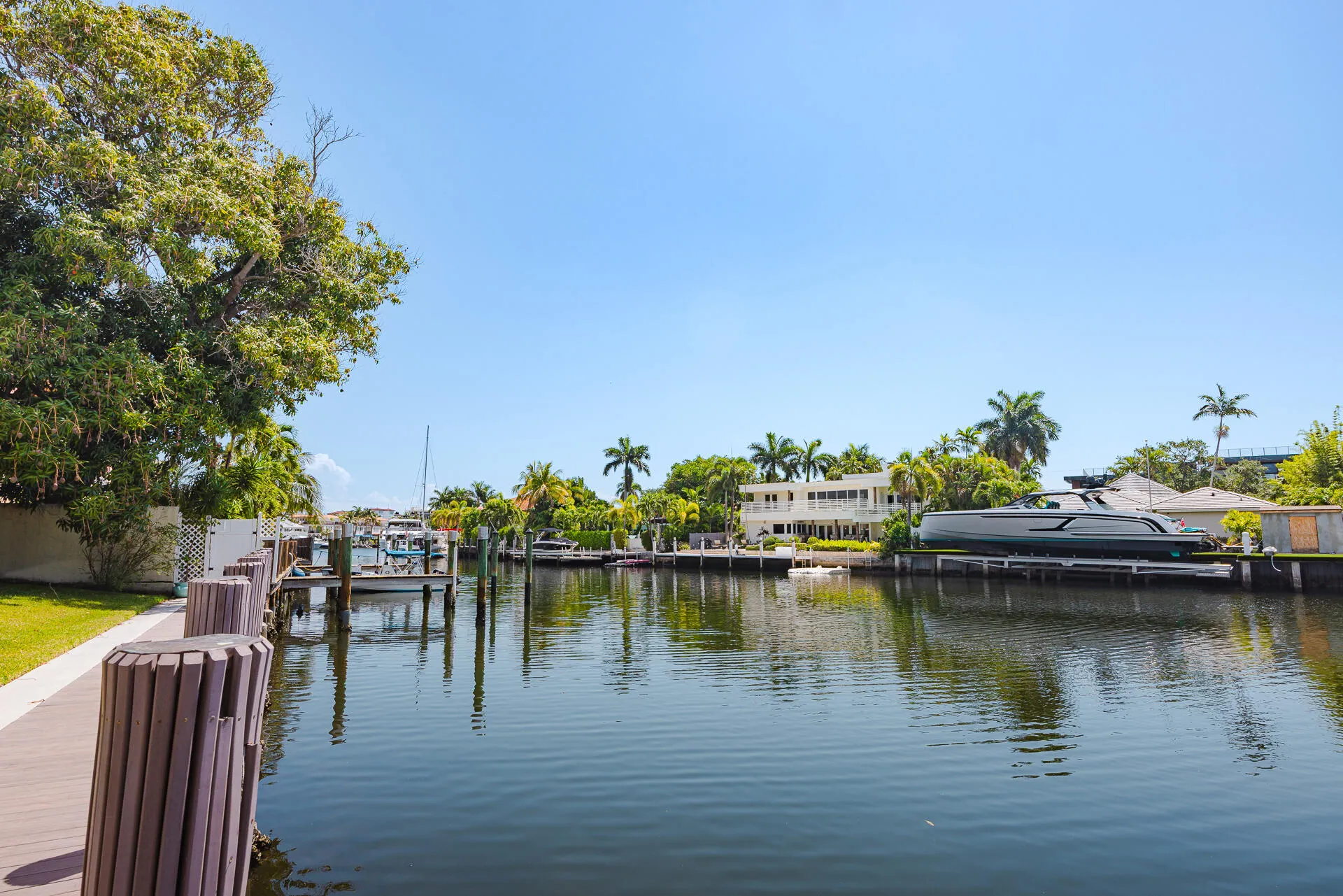 1308BayviewDr-19