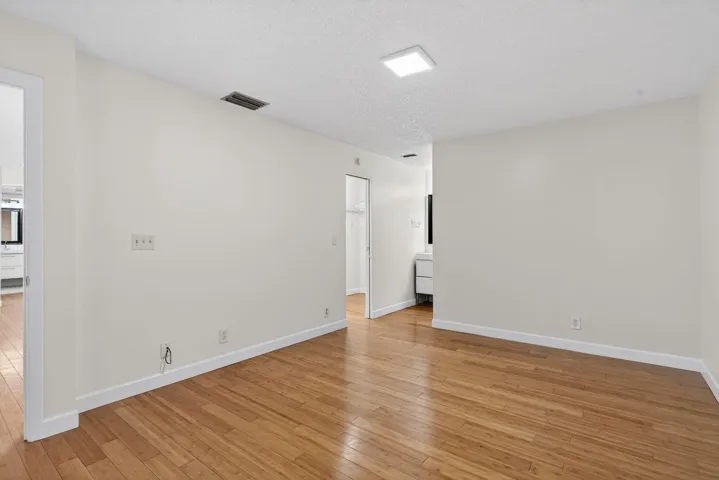 23-web-or-mls-3713 -4828
