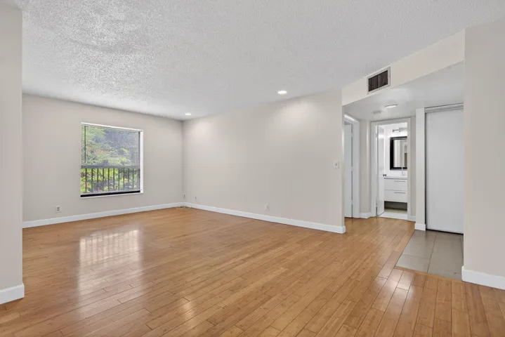 8-web-or-mls-3713 -4744
