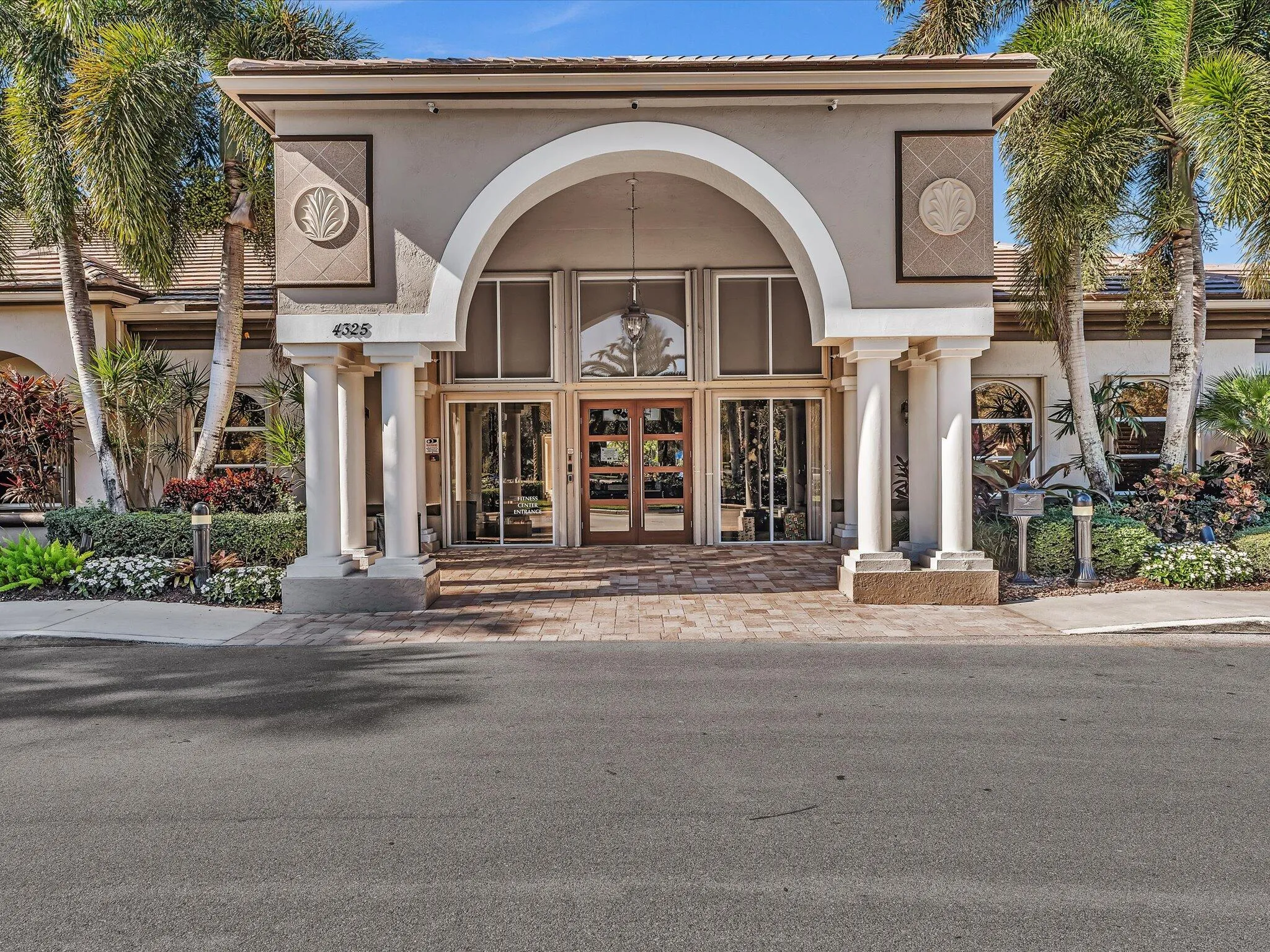 Isles of Wellington Clubhouse & Amenities