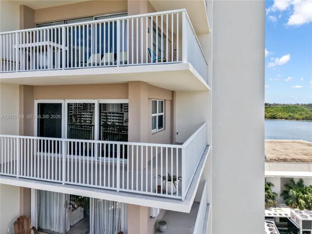 Balcony 6th floor