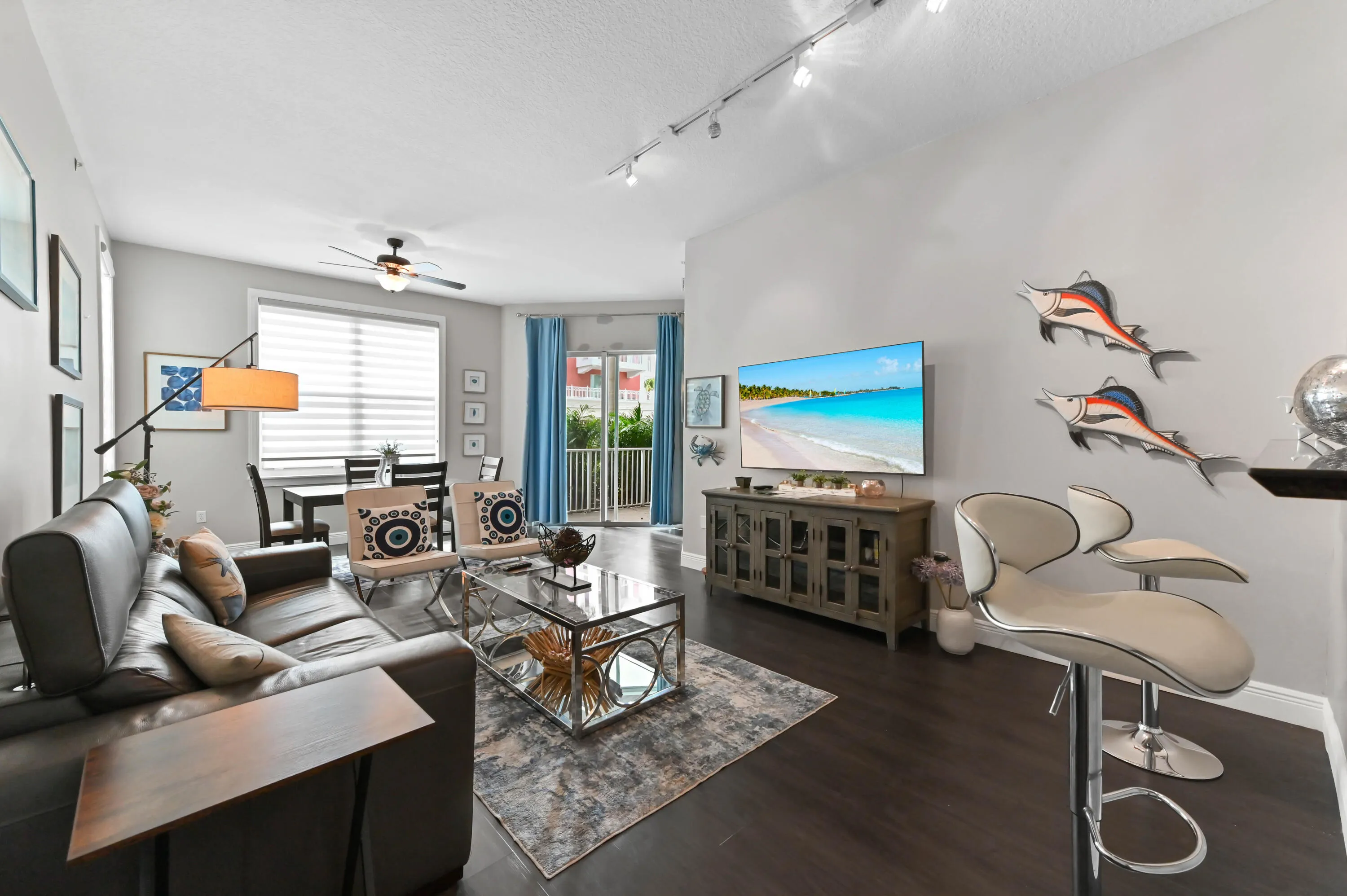 05 living room 01