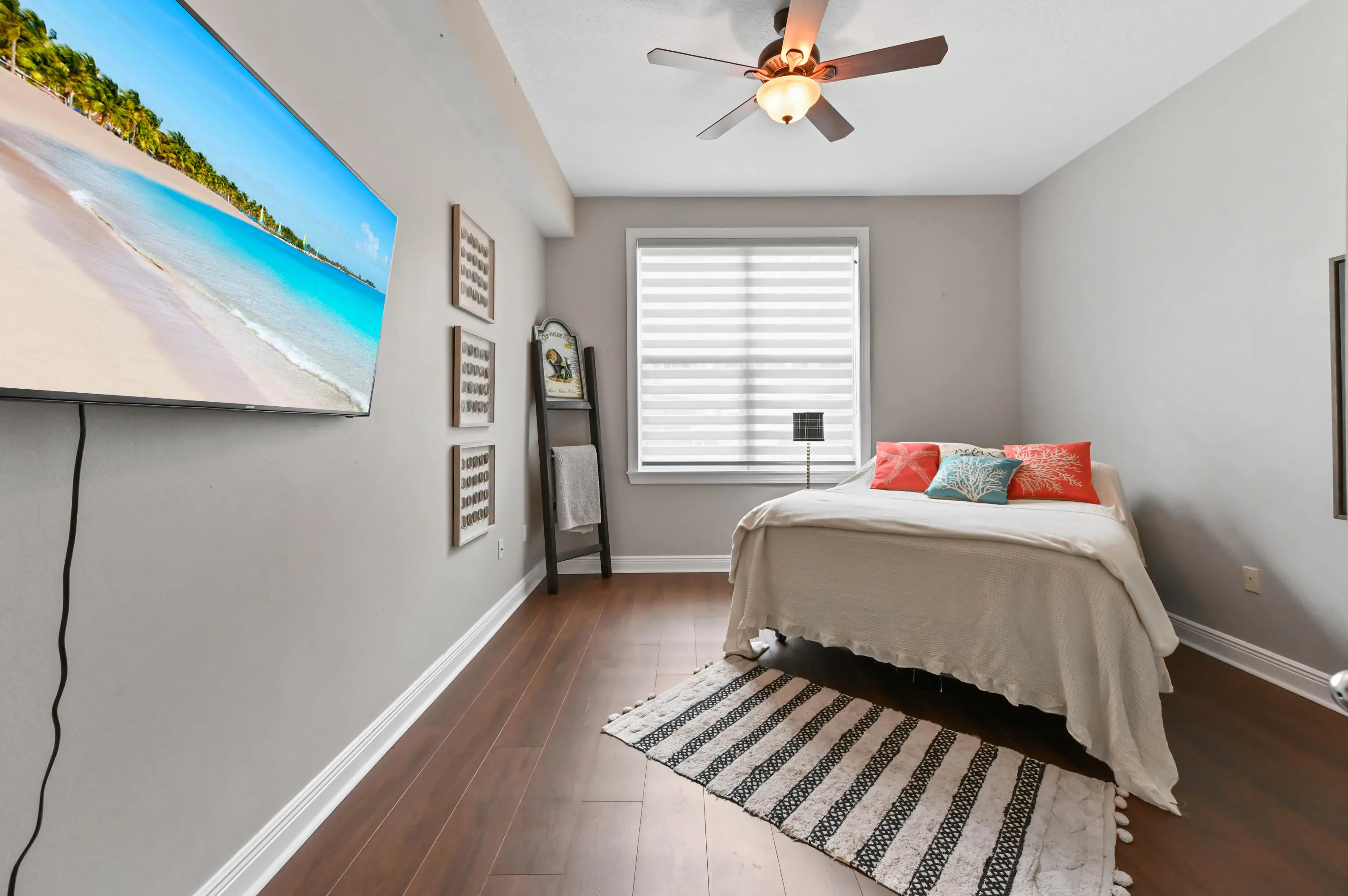19 bedroom 01
