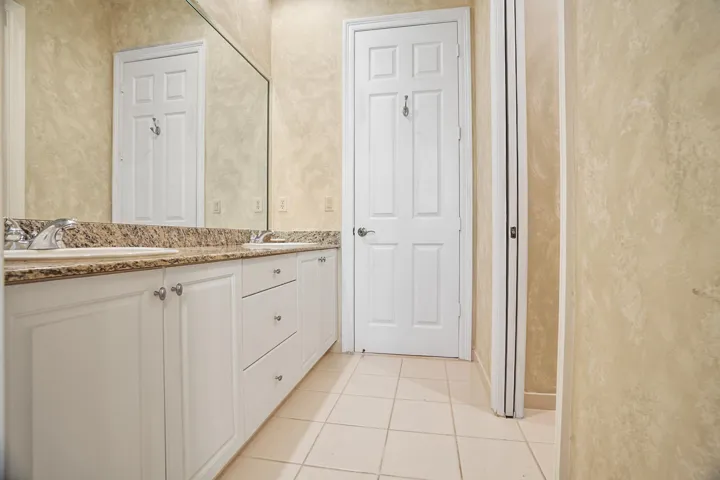 Wellington, FL House – Bathroom 1