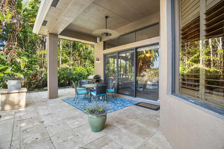 Wellington, FL House – Patio