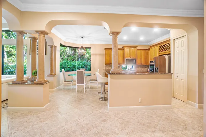 Wellington, FL House – Kitchen