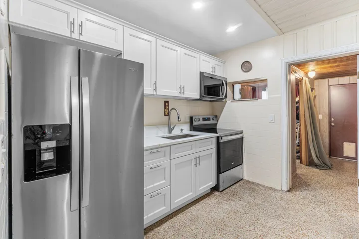 010-418KernStreet-WestPalmBeach-FL-33405