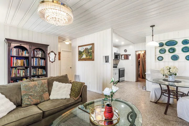 008-418KernStreet-WestPalmBeach-FL-33405