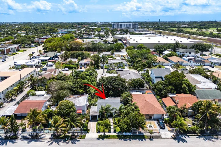 033-418KernStreet-WestPalmBeach-FL-33405