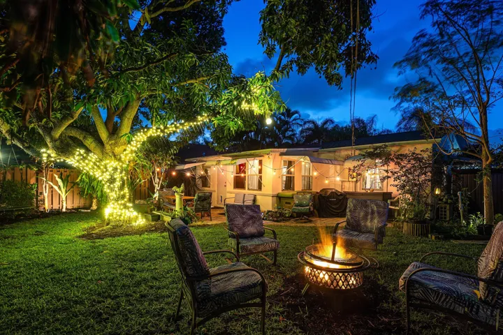 054-418KernStreet-WestPalmBeach-FL-33405