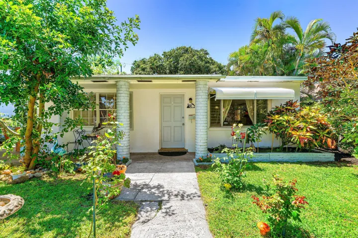 004-418KernStreet-WestPalmBeach-FL-33405