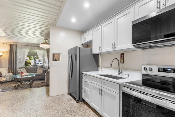 012-418KernStreet-WestPalmBeach-FL-33405